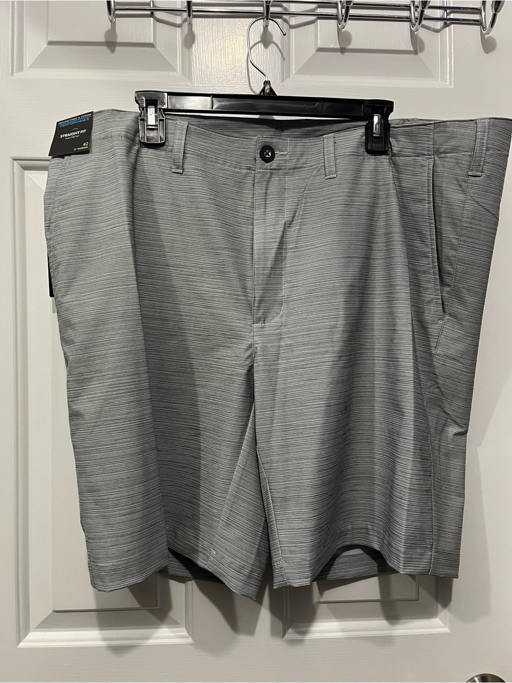 Roundtree & Yorke Men's Light Gray Striped Flat Front Shorts